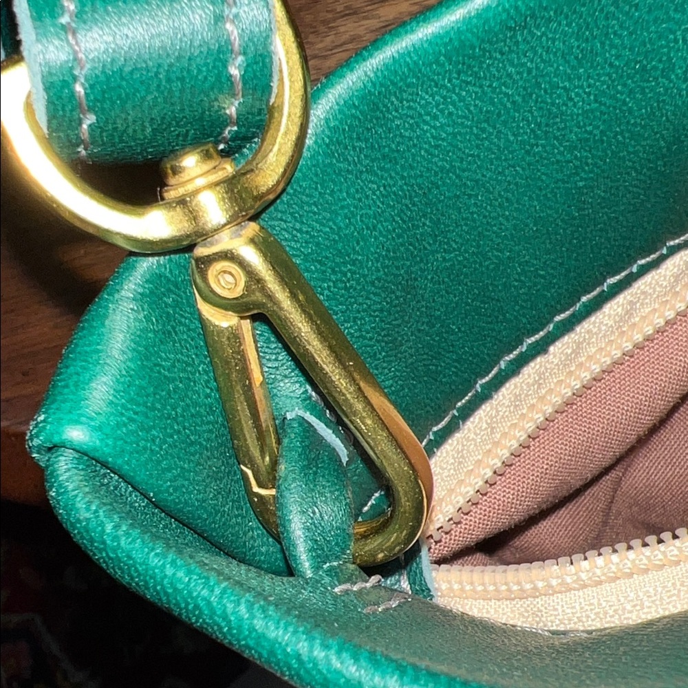 Sseko Retired Fold Over Leather Crossbody Bag in Agave Green - Picture 8 of 8